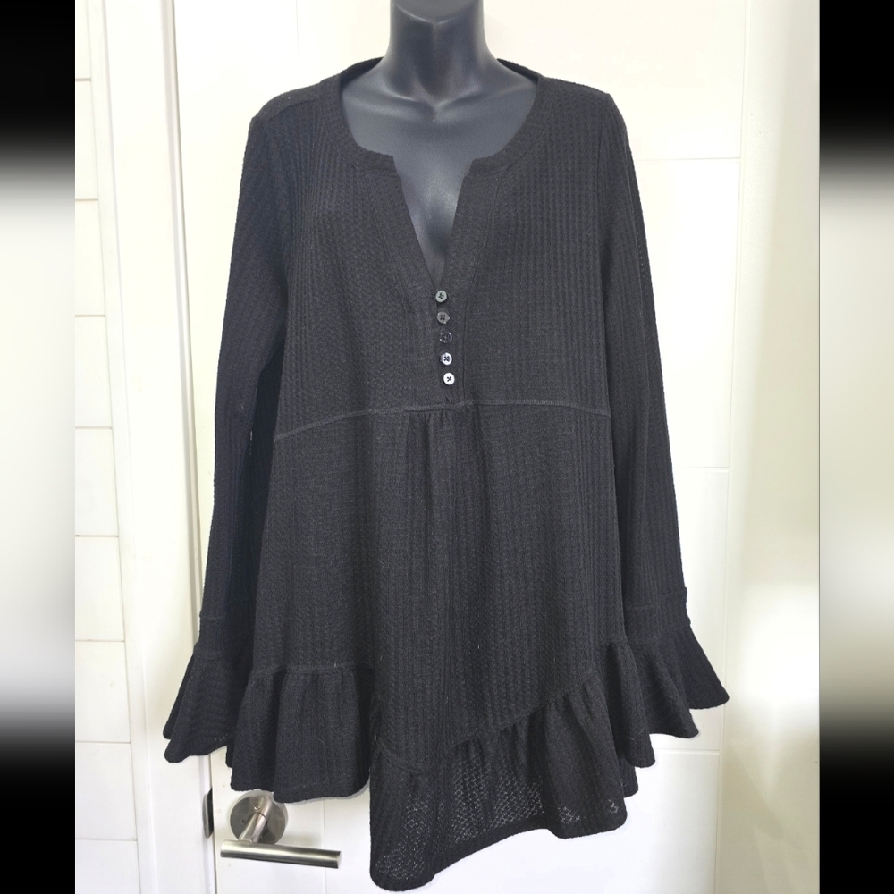 Sweet Lovely by Jen Black Wafle Knit Top Sz M